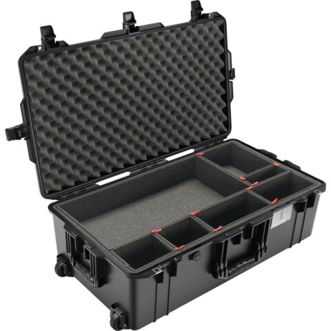 Pelican 1615 Air Case (Black, With TrekPak Insert)