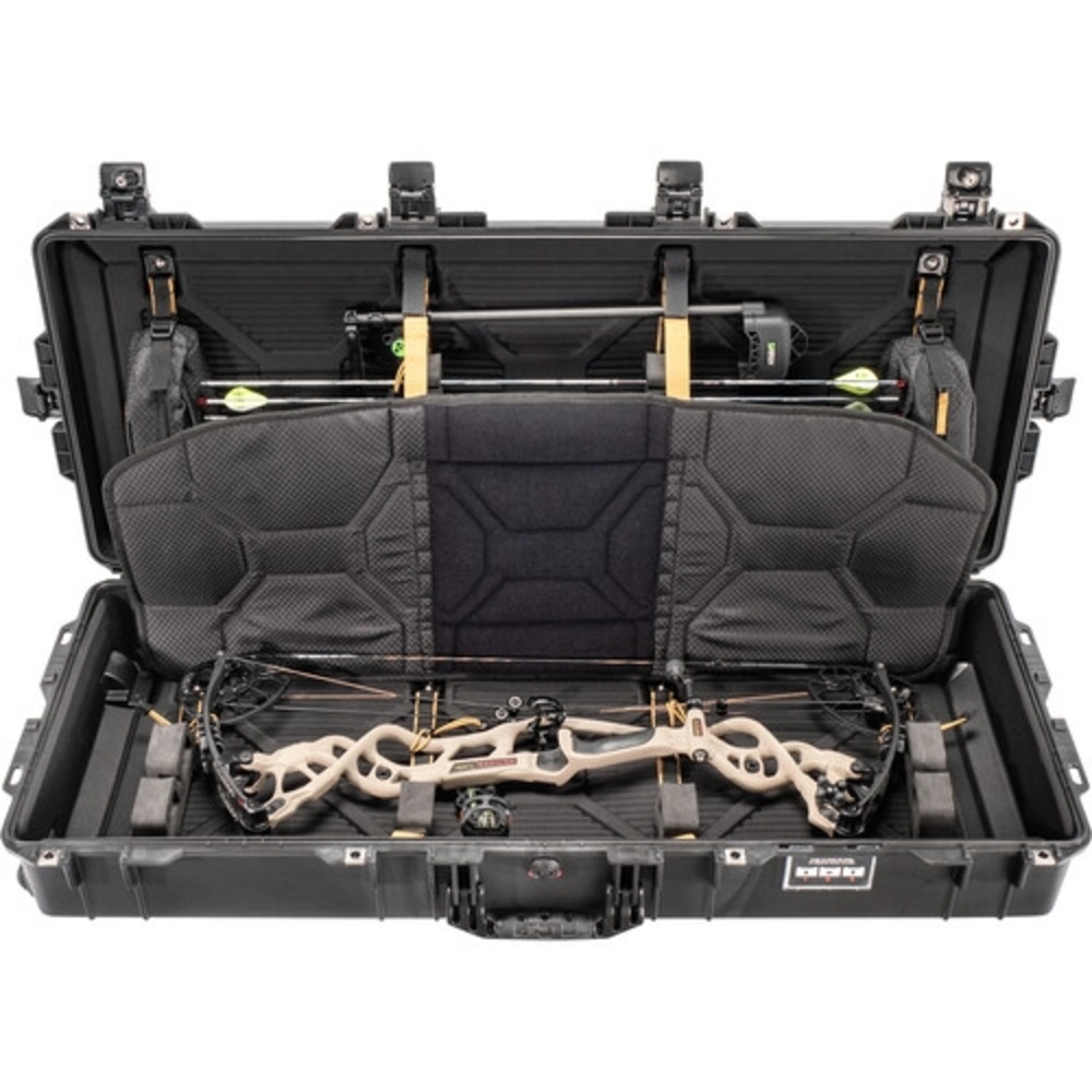 Pelican 1745 Air Bow Case (Black), image 2